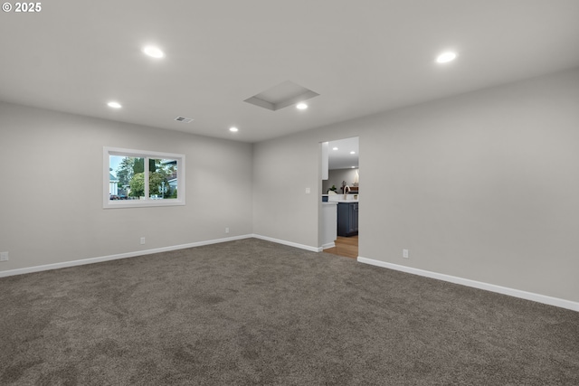 view of carpeted spare room