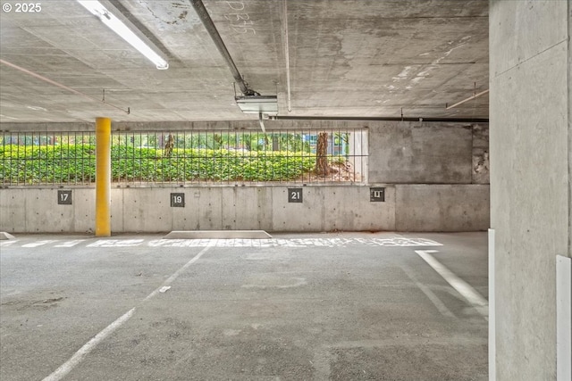 5858 S Riveridge Ln Unit 24, Portland, OR 97239 - view of parking deck