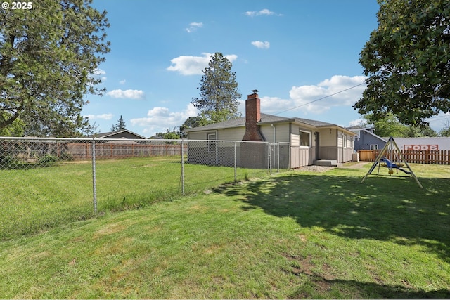 324 N 18th St, Saint Helens, OR 97051 - view of yard