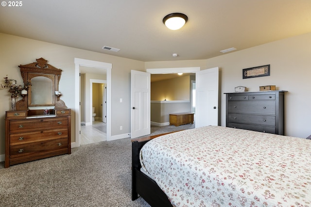 11862 White Ln, Oregon City, OR 97045 - carpeted bedroom with baseboards