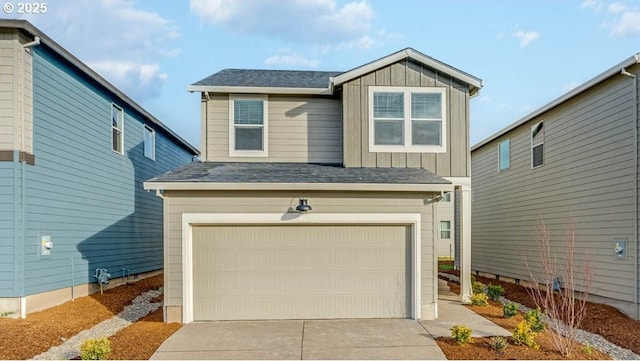 view of front facade with a garage