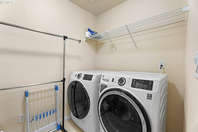 20053 SW 54th Ter, Tualatin, OR 97062 - laundry area featuring independent washer and dryer