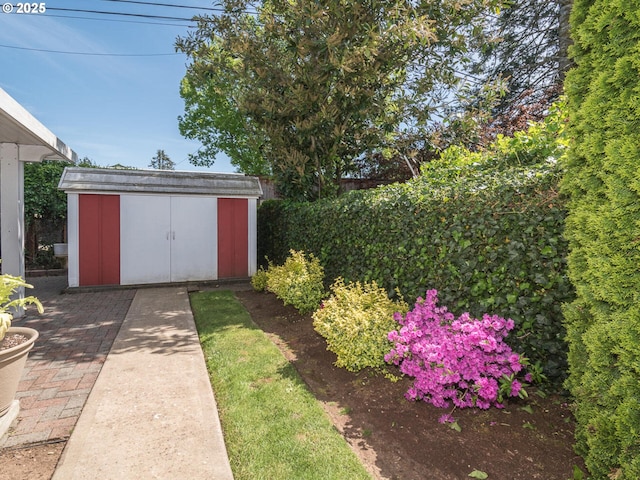 19838 NE Wasco St, Portland, OR 97230 - view of yard featuring a storage unit