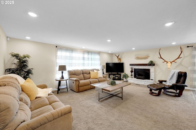 1808 S 4th St, Cottage Grove, OR 97424 - carpeted living room with recessed lighting