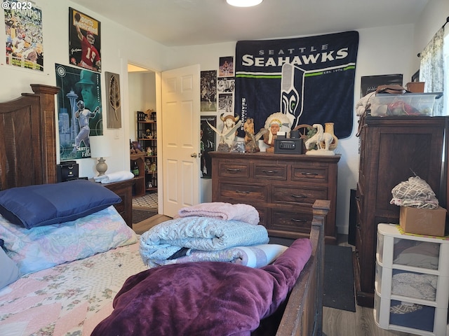 130 Aker Dr, Myrtle Creek, OR 97457 - bedroom featuring wood finished floors