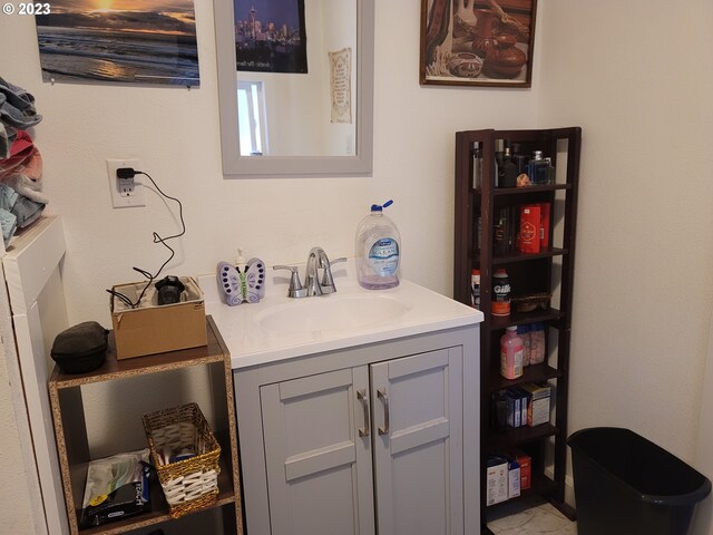 130 Aker Dr, Myrtle Creek, OR 97457 - bathroom with vanity