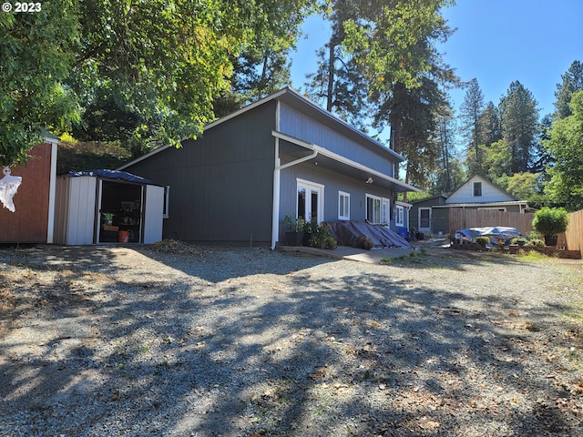 130 Aker Dr, Myrtle Creek, OR 97457 - view of side of property