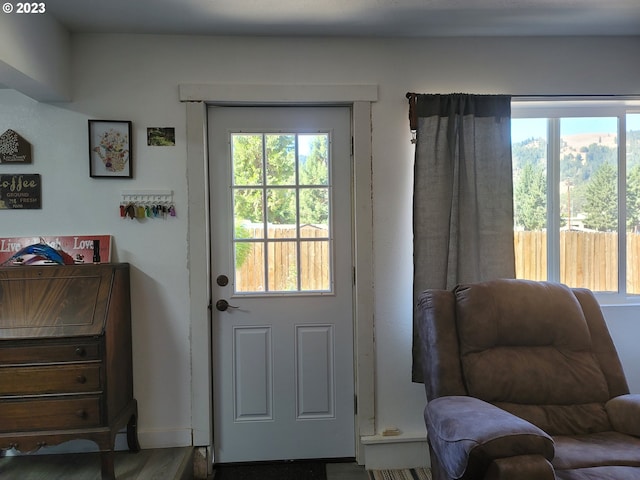 130 Aker Dr, Myrtle Creek, OR 97457 - doorway with plenty of natural light