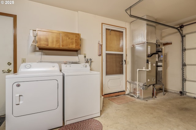 1616 N Johnson Dr, Newberg, OR 97132 - clothes washing area featuring cabinet space and washer and clothes dryer