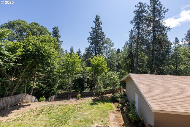 1379 Tucker Rd, Hood River, OR 97031 - view of yard