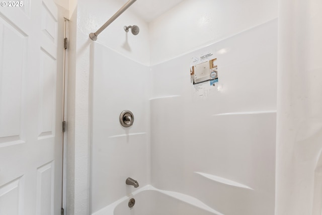 89311 Sutton Lake Dr, Florence, OR 97439 - full bathroom featuring washtub / shower combination