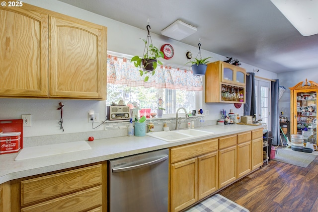590 Fairchild St, Canyonville, OR 97417 - kitchen with dark wood-type flooring, a wealth of natural light, dishwasher, and a sink