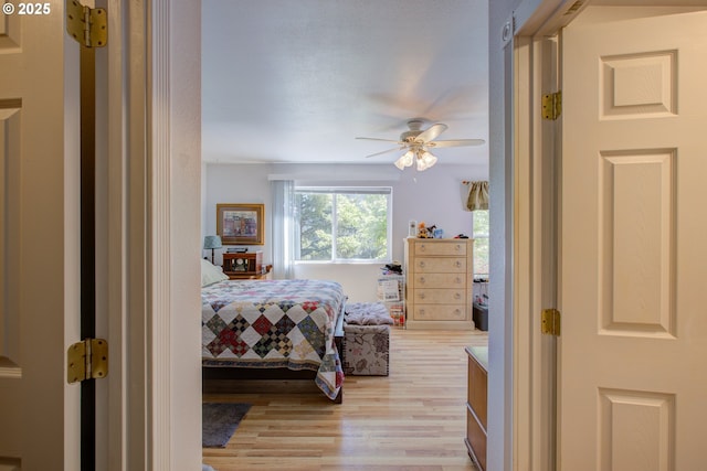 590 Fairchild St, Canyonville, OR 97417 - bedroom with light wood-type flooring and a ceiling fan