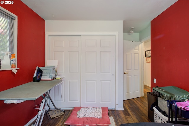 590 Fairchild St, Canyonville, OR 97417 - interior space with baseboards and wood finished floors