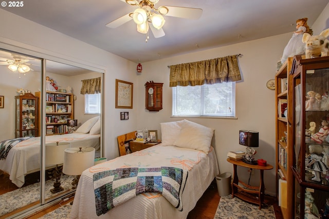 590 Fairchild St, Canyonville, OR 97417 - bedroom featuring wood finished floors, ceiling fan, and a closet