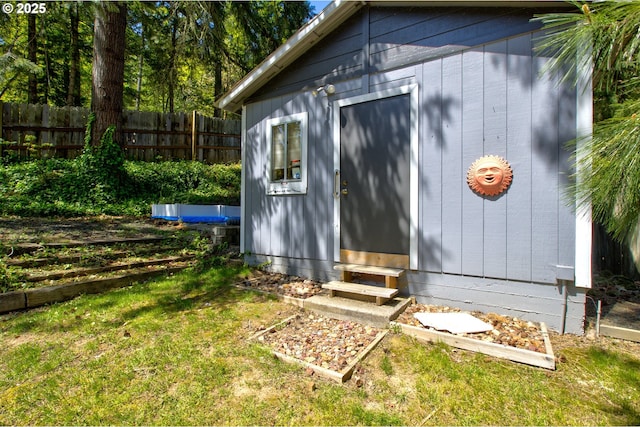 590 Fairchild St, Canyonville, OR 97417 - view of shed with fence