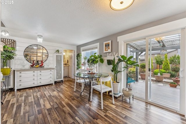17948 SW Robert Ln, Beaverton, OR 97078 - dining area with wood finished floors and a textured ceiling