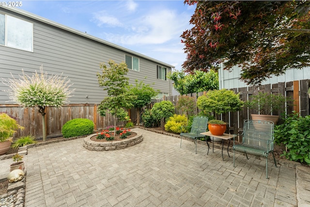 17948 SW Robert Ln, Beaverton, OR 97078 - fenced backyard featuring a patio