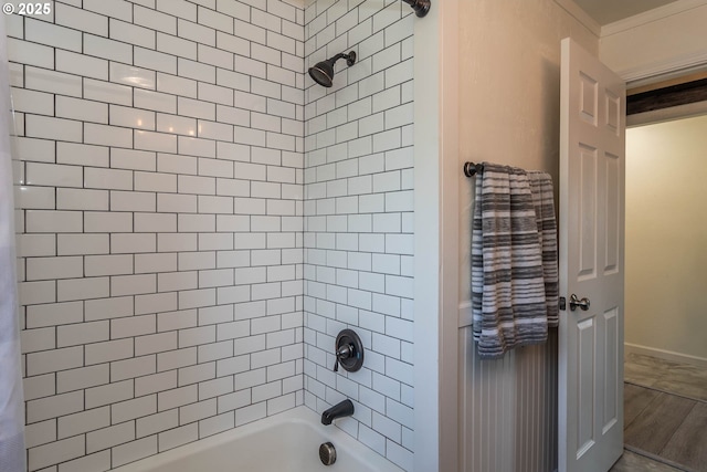 4033 Hanna St, Roseburg, OR 97471 - bathroom with washtub / shower combination and wood finished floors