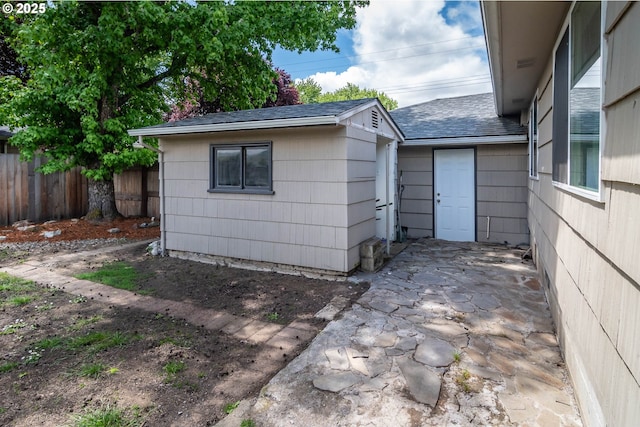 4033 Hanna St, Roseburg, OR 97471 - view of outdoor structure featuring fence and an outdoor structure