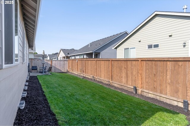 1939 Branch Creek Dr, Longview, WA 98632 - fenced backyard with a patio