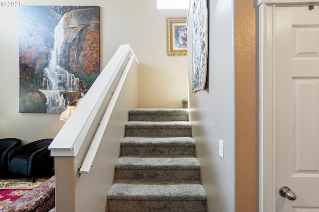 216 Churchill Downs St, Albany, OR 97322 - view of stairs