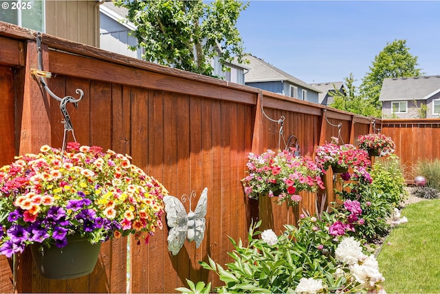 216 Churchill Downs St, Albany, OR 97322 - view of yard
