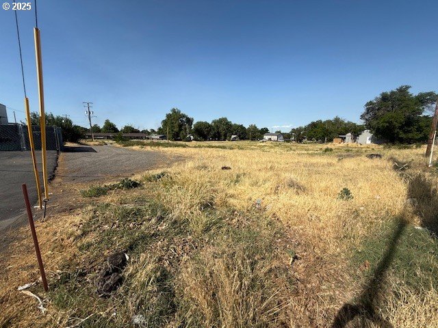 337 E Highland Ave, Hermiston, OR 97838