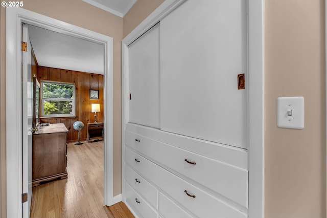 1815 SE 97th Ave, Vancouver, WA 98664 - hall with light wood-style floors, wood walls, and crown molding