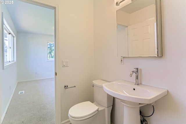 7471 SW Woodbury Loop, Wilsonville, OR 97070 - half bathroom with toilet and baseboards