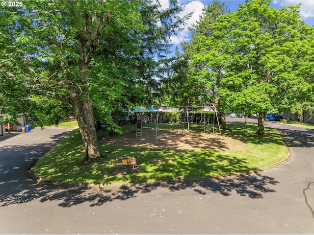 251 NE Village Squire Ave Unit 2, Gresham, OR 97030 - view of obstructed view of property