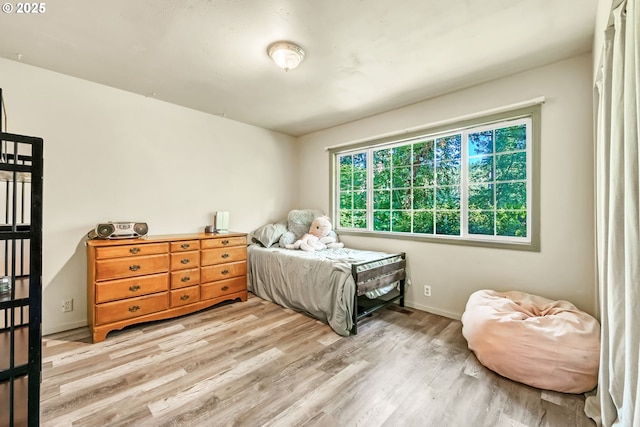 32739 Taylor Butte Rd, Cottage Grove, OR 97424 - bedroom with light wood finished floors and baseboards