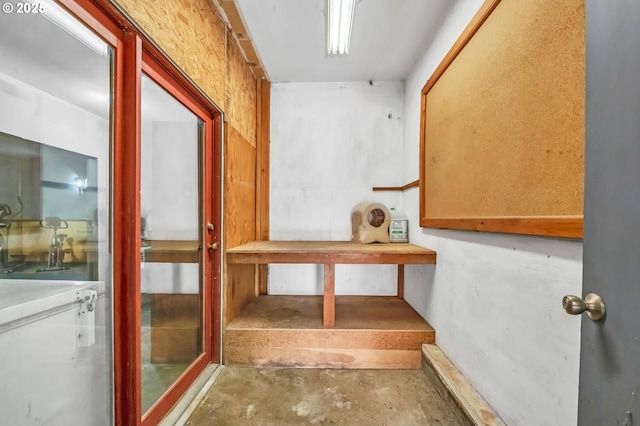 32739 Taylor Butte Rd, Cottage Grove, OR 97424 - hallway featuring unfinished concrete floors