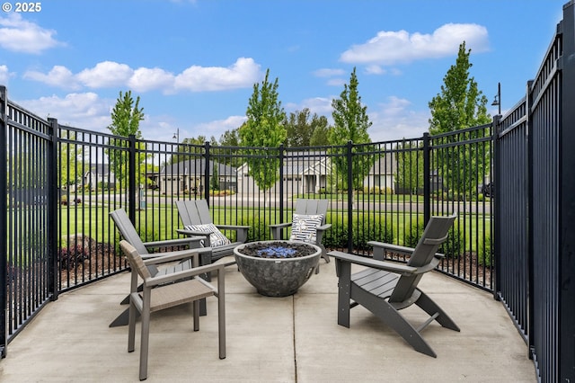 6429 SE Provence St, Hillsboro, OR 97123 - view of patio / terrace featuring a fire pit and fence