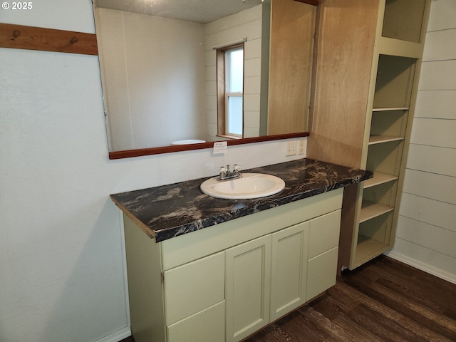 82284 Hillview Dr, Creswell, OR 97426 - bathroom featuring wood finished floors and vanity