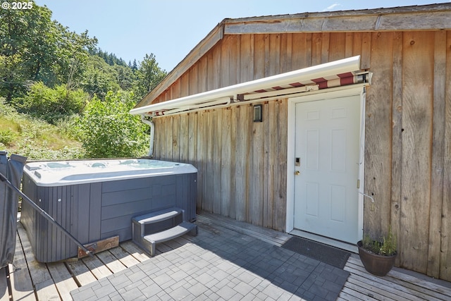 40920 NW Maple Ridge Rd, Woodland, WA 98674 - entrance to property with a hot tub