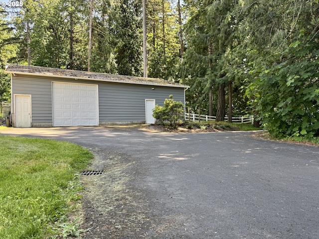 24035 SW Mountain Creek Rd, Sherwood, OR 97140 - detached garage with driveway