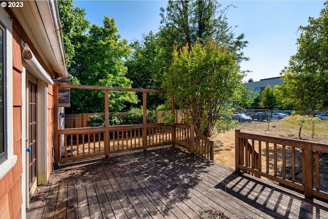 3807 NE Grand Ave, Portland, OR 97212 - wooden terrace with a fenced backyard
