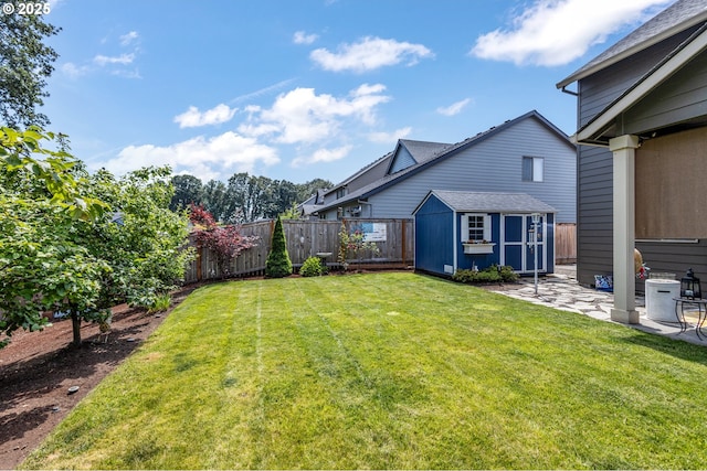 52152 Casswell Dr, Scappoose, OR 97056 - fenced backyard with a storage shed and a patio