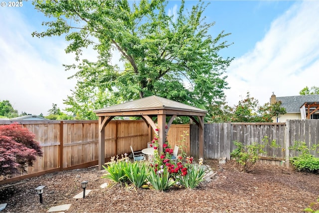 590 Granite Pl, Springfield, OR 97477 - fenced backyard with a gazebo