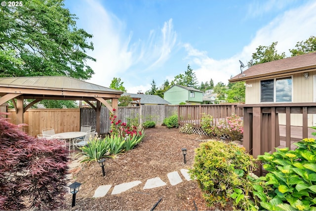 590 Granite Pl, Springfield, OR 97477 - view of yard featuring a gazebo
