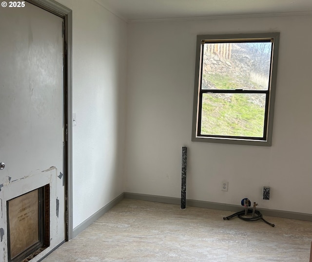 empty room with ornamental molding