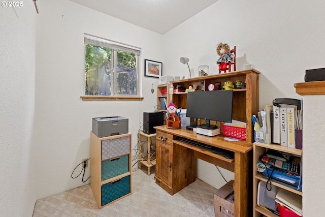 905 Summit Loop, Grants Pass, OR 97527 - office featuring light carpet