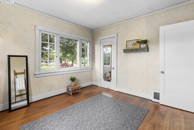 1937 SE Knight St, Portland, OR 97202 - entrance foyer with wood-type flooring, crown molding, and baseboards
