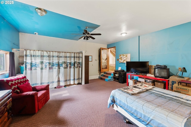 carpeted bedroom featuring a ceiling fan