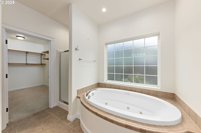 115 Duane Ct, Myrtle Creek, OR 97457 - full bath with a stall shower, a spacious closet, and a whirlpool tub