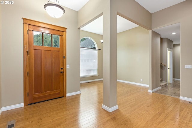 115 Duane Ct, Myrtle Creek, OR 97457 - entrance foyer featuring light wood finished floors and baseboards