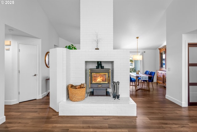 1433 SE 49th Ct, Hillsboro, OR 97123 - living room with recessed lighting and high vaulted ceiling