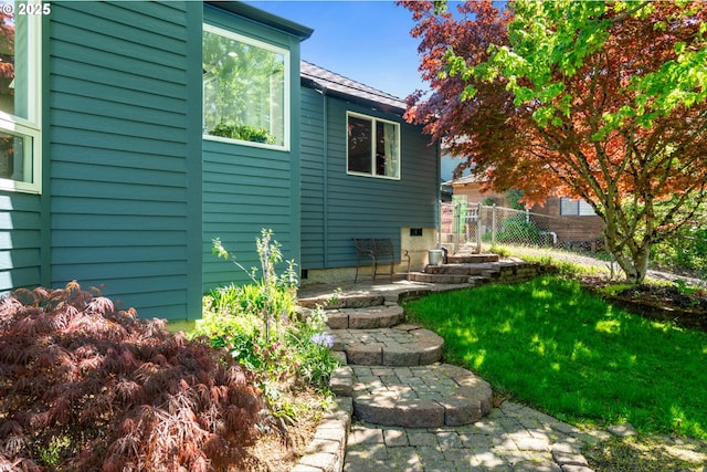 1433 SE 49th Ct, Hillsboro, OR 97123 - bathroom with a bathing tub, vanity, and tile patterned floors