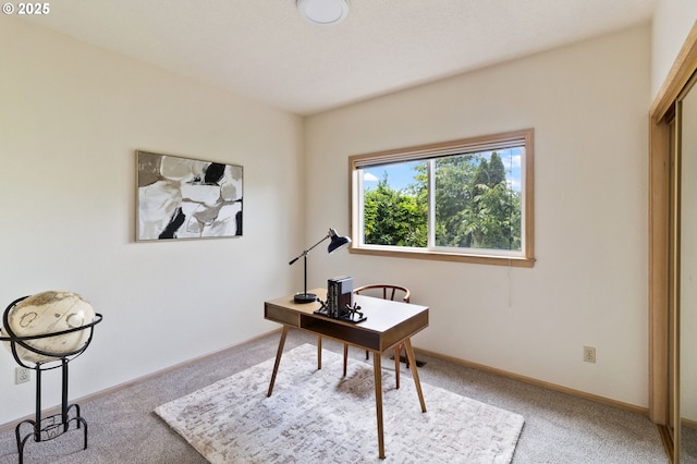 1249 Crenshaw Rd, Eugene, OR 97401 - home office with light carpet and baseboards
